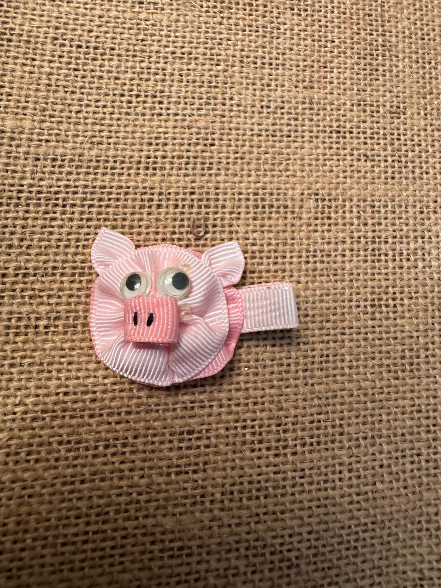 Pig Barrette