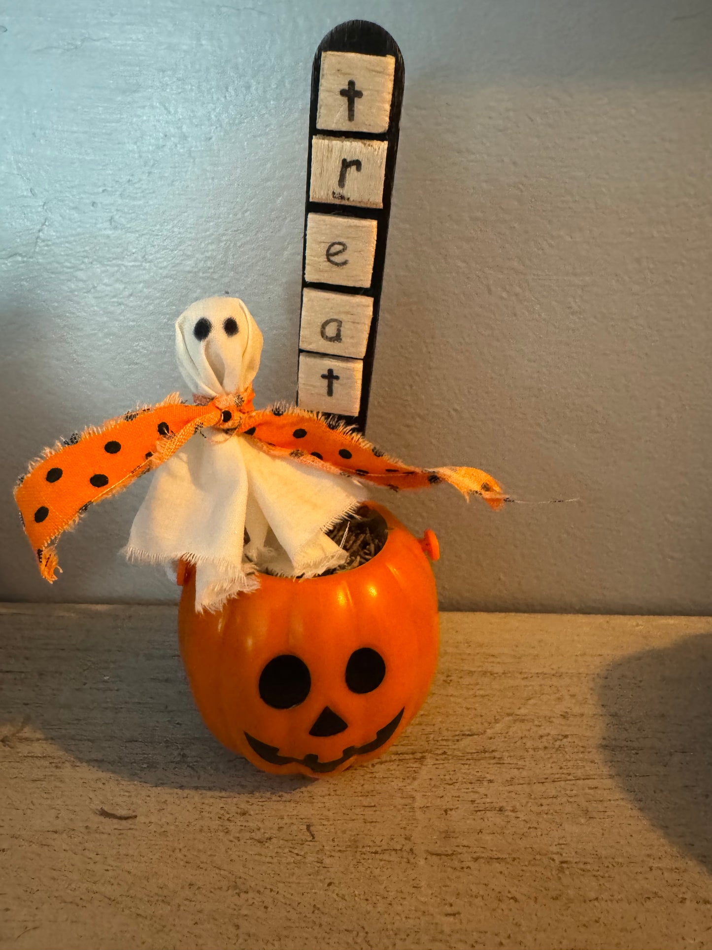 Treat Pumpkin Ghost