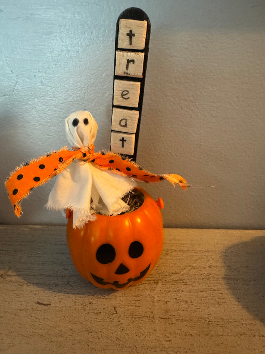 Treat Pumpkin Ghost