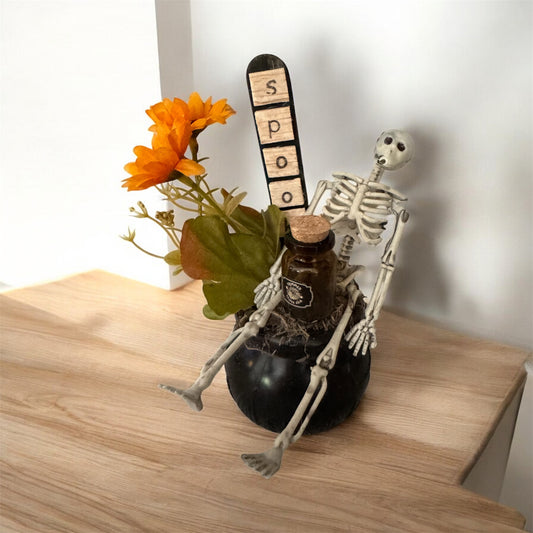 Spook Skeleton Bones